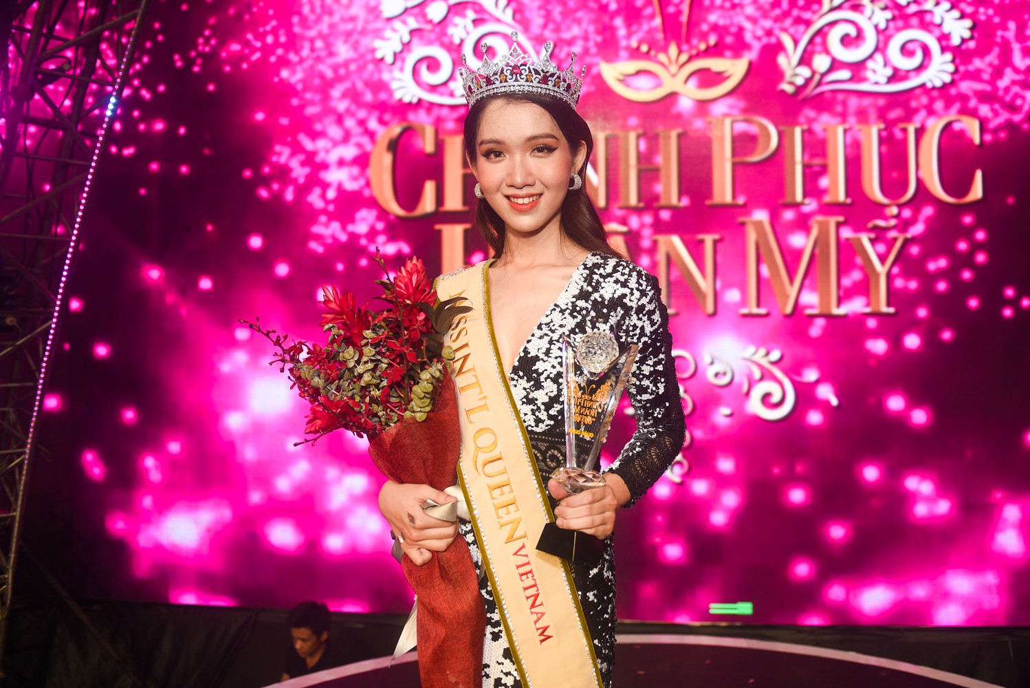 Đây là cô gái kế vị Hương Giang tham gia Hoa hậu Chuyển giới Quốc tế 2019! Đây là cô gái kế vị Hương Giang tham gia Hoa hậu Chuyển giới Quốc tế 2019!