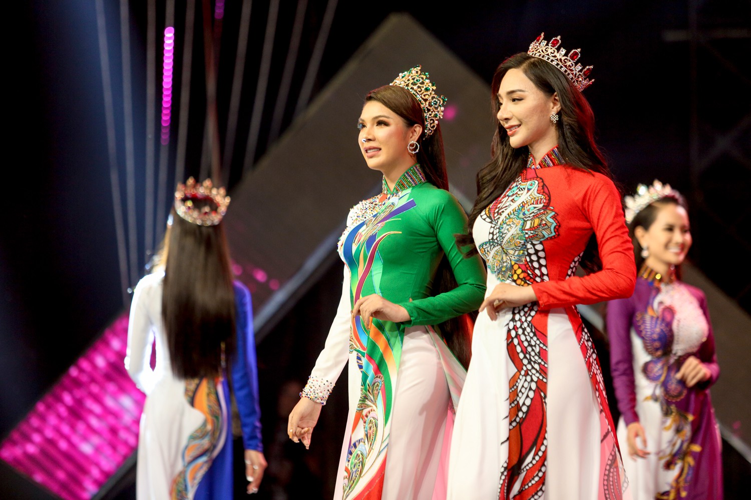 Đây là cô gái kế vị Hương Giang tham gia Hoa hậu Chuyển giới Quốc tế 2019! Đây là cô gái kế vị Hương Giang tham gia Hoa hậu Chuyển giới Quốc tế 2019!