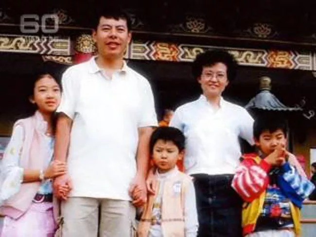 Gia đình 5 mạng chết dưới tay của chính người nhà mình, đứa trẻ duy nhất sống sót tiết lộ sự thật đáng ghê tởm về kẻ thủ ác