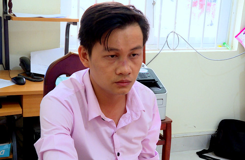 Tên cướp bị vợ chồng chủ tiệm vàng ở Vũng Tàu quật ngã