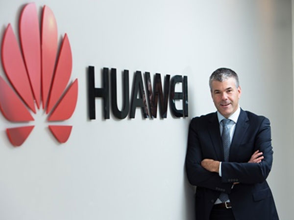 Phó chủ tịch Huawei Canada bất ngờ từ chức không rõ lý do