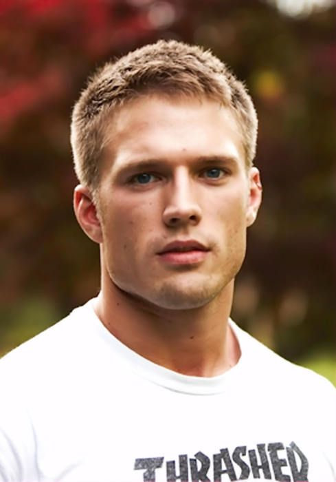 Nam giới mặt tròn nên để kiểu tóc nào dịp Tết Kỷ Hợi 2019?