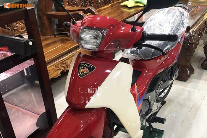 Xe máy Suzuki 17 năm vẫn còn zin: Giá huyền thoại 1 tỷ đồng