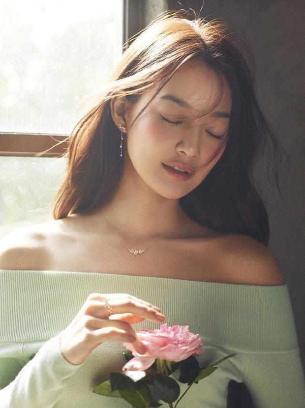 Hận tình cũ đi lấy chồng nghèo, nửa năm sau chết ngất khi biết sự thật