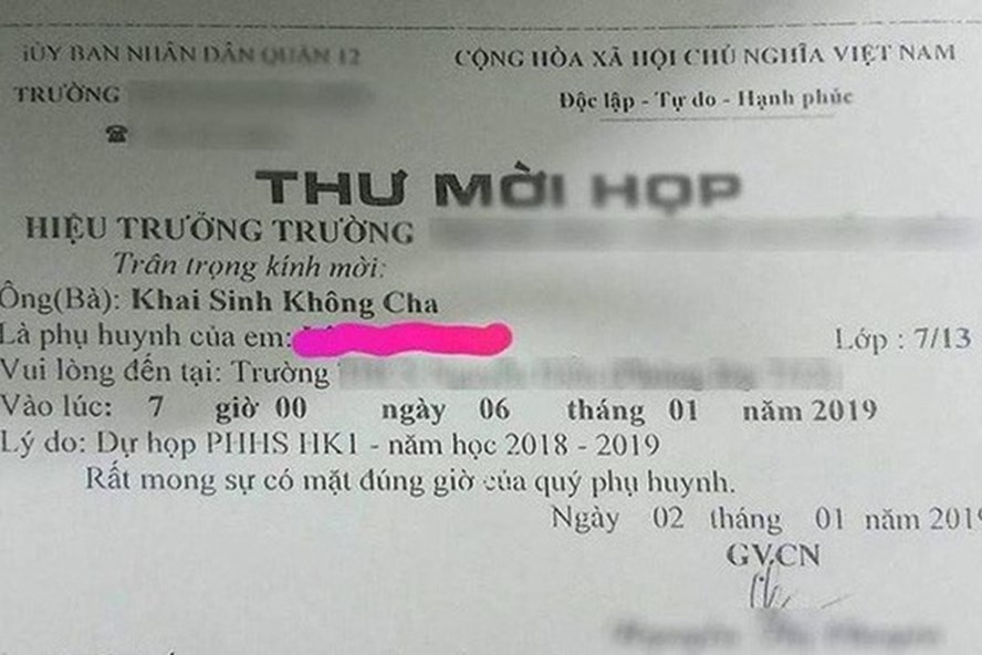 Thư mời họp đề gửi khai sinh không cha, cô giáo bị xử lý nội bộ