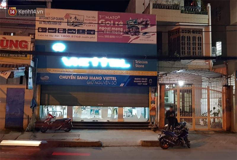 Nóng: Nam thanh niên cầm súng, mìn xông vào cửa hàng Viettel cướp hơn 40 triệu