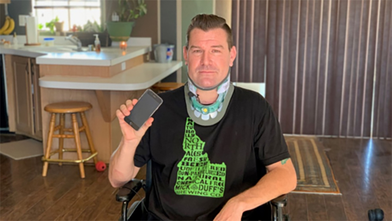 Trợ lý Siri trên iPhone cứu mạng người bị tai nạn lật xe