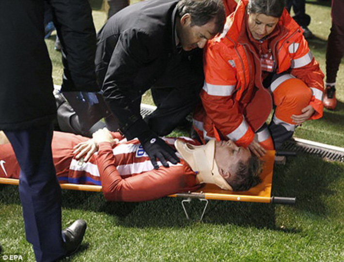 Những cầu thủ trên thế giới từng bị mất trí nhớ tạm thời và hệ lụy