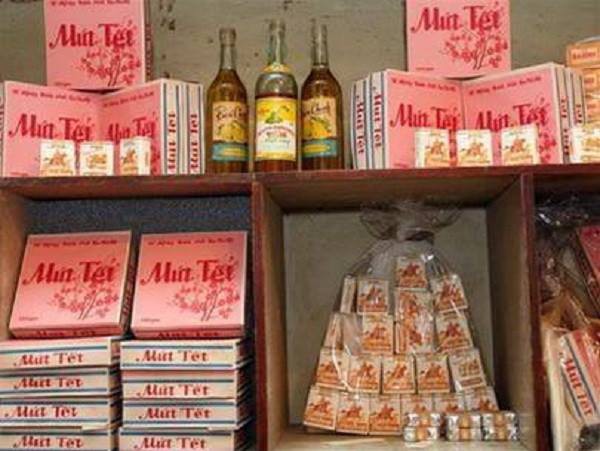 Ngắm lại những hình ảnh Tết Hà Nội thời bao cấp, ai cũng rưng rưng: Sao Tết xưa đẹp thế?