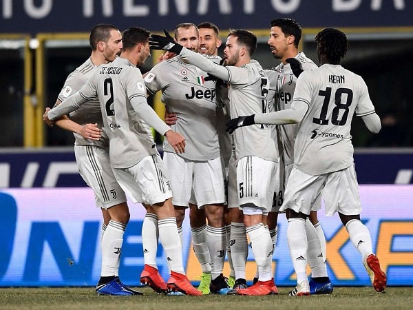 Clip: Ronaldo ngồi dự bị, Juventus vẫn dễ dàng vào tứ kết Cúp Quốc gia Italia