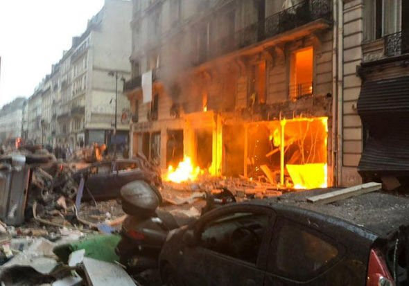 Nổ rung chuyển Paris: Người Việt không nên đến gần hiện trường Nổ rung chuyển Paris: Người Việt không nên đến gần hiện trường
