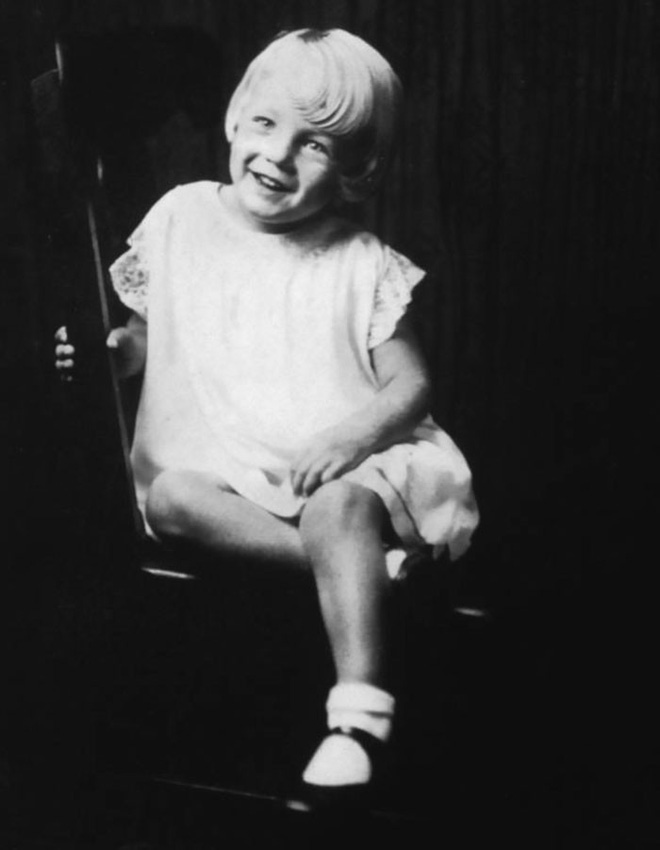 Hé lộ loạt ảnh hiếm thời chưa nổi tiếng của quả bom sex Marilyn Monroe Hé lộ loạt ảnh hiếm thời chưa nổi tiếng của quả bom sex Marilyn Monroe