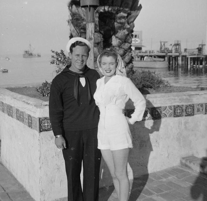 Hé lộ loạt ảnh hiếm thời chưa nổi tiếng của quả bom sex Marilyn Monroe Hé lộ loạt ảnh hiếm thời chưa nổi tiếng của quả bom sex Marilyn Monroe