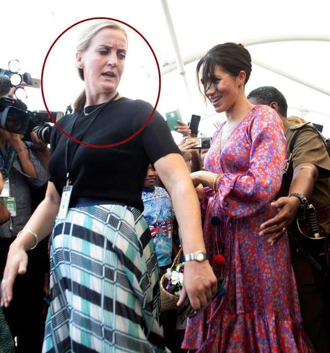 Bà bầu Meghan tiếp tục mất đi nhân viên thân cận chỉ trong vòng chưa đầy 3 tháng khi cận kề ngày sinh