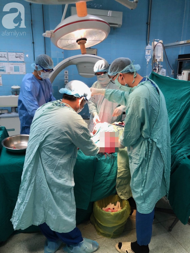 Tai nạn kinh hoàng: Ngã vào máy ép giấy đang hoạt động, nam thanh niên 24 tuổi bị đứt lìa hai đùi