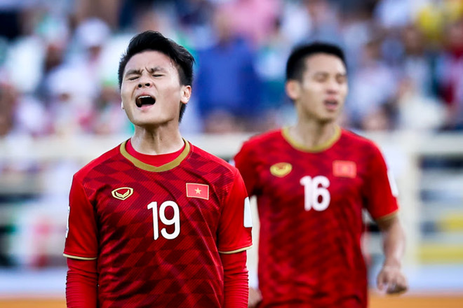 Thấy gì từ 2 pha bỏ lỡ của Công Phượng và Quang Hải trước Iran?