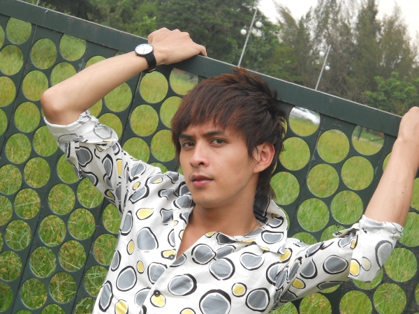 Nhìn ảnh 20 năm về trước mới thấy Hồ Quang Hiếu đã dậy thì thành công xuất sắc