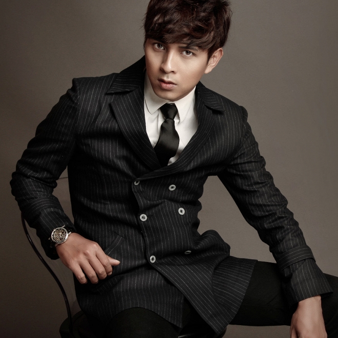 Nhìn ảnh 20 năm về trước mới thấy Hồ Quang Hiếu đã dậy thì thành công xuất sắc