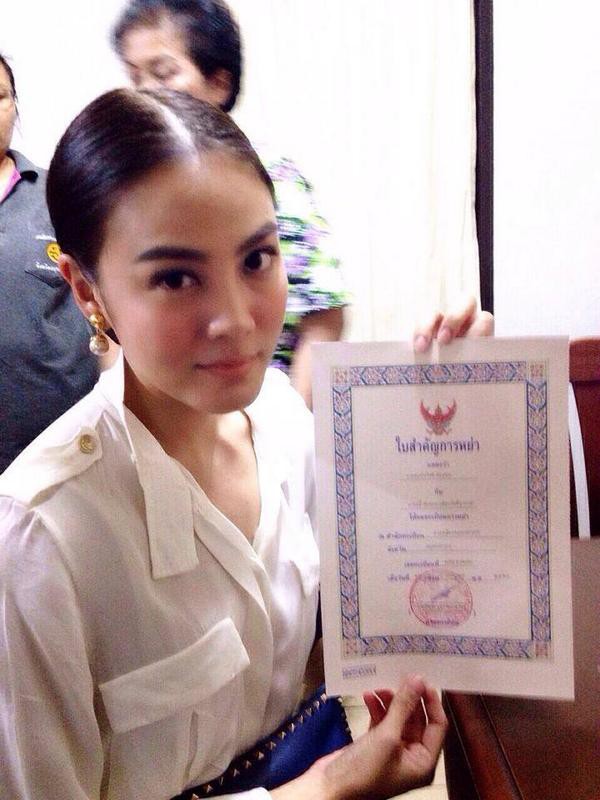 Sao nữ Thái vướng bê bối rúng động: Minh tinh cướp chồng, cưới bố bạn thân, ngọc nữ gây sốc vì dùng ma túy