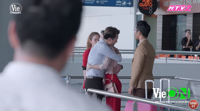 Gạo nếp gạo tẻ tập cuối: Quyết định hàn gắn với Hân, Kiệt vẫn đau lòng khi thấy Phúc về Mỹ cùng chồng sắp cưới