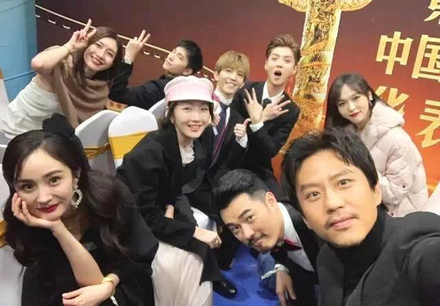 Chạm trán tại sự kiện nhưng lại bơ đẹp nhau, tình bạn giữa Dương Mịch và Đường Yên liệu có phải thực sự đã tan vỡ?