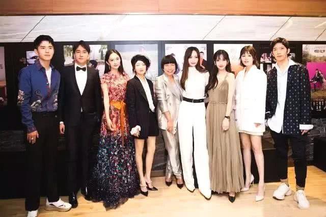 Chạm trán tại sự kiện nhưng lại bơ đẹp nhau, tình bạn giữa Dương Mịch và Đường Yên liệu có phải thực sự đã tan vỡ?