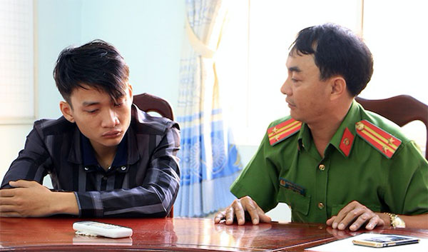 Tranh cãi số tiền 300.000 đồng, cháu đâm chết chú họ