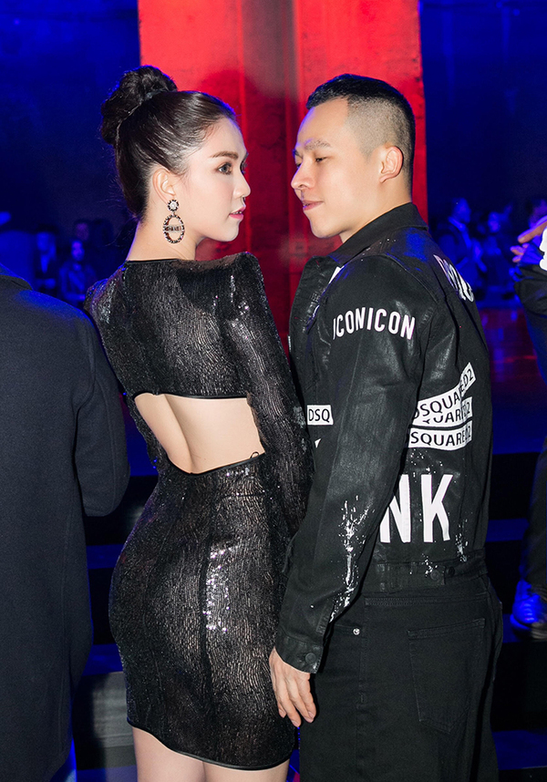 Ngọc Trinh diện váy xẻ lườn dự Milan Fashion Week