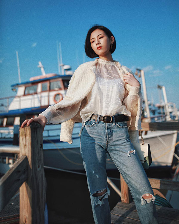 3 lỗi diện quần jeans không khiến cặp chân ngắn hơn thì cũng dễ đưa bạn vào tình huống kém duyên, nhạy cảm