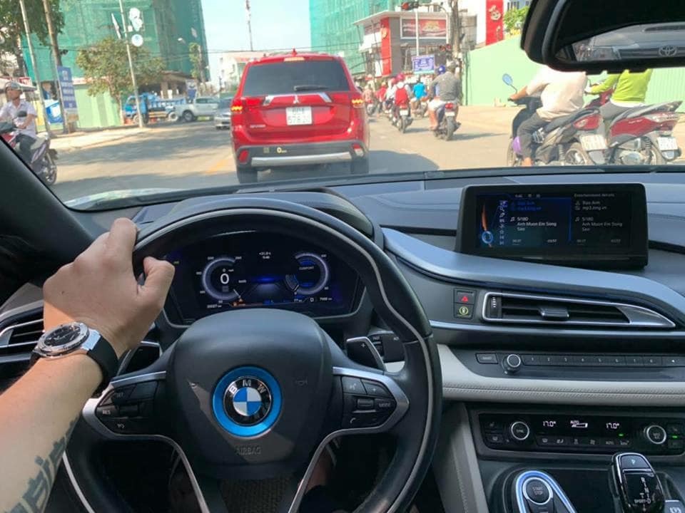 Siêu xe rớt giá 3-4 tỷ đồng vì đại gia chóng chán Siêu xe rớt giá 3-4 tỷ đồng vì đại gia chóng chán