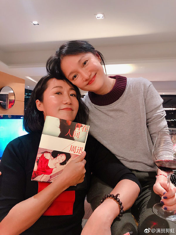 Dàn cast Hậu cung Như Ý Truyện gây sốt vì tụ hội: Hoắc Kiến Hoa béo trắng, Châu Tấn mặt mộc xinh đẹp rạng ngời