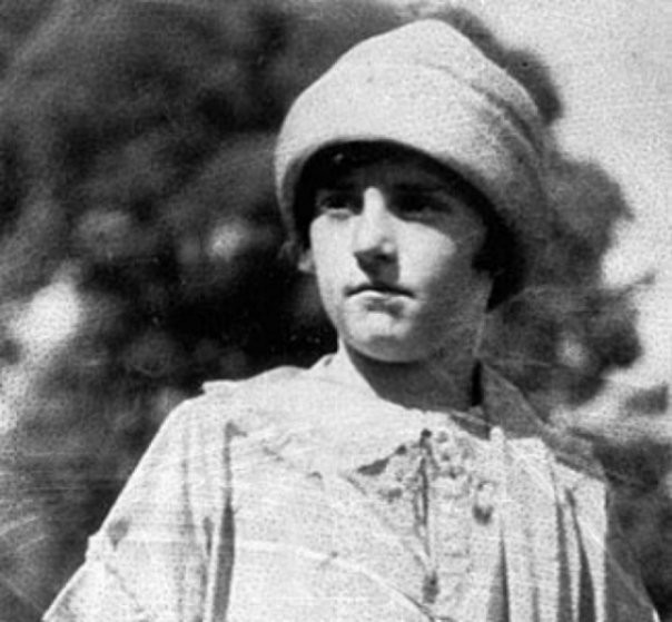 Thảm kịch bé gái bị giết hại dã man và những lời khai lạnh gáy của kẻ thủ ác ám ảnh cả thế giới Thảm kịch bé gái bị giết hại dã man và những lời khai lạnh gáy của kẻ thủ ác ám ảnh cả thế giới