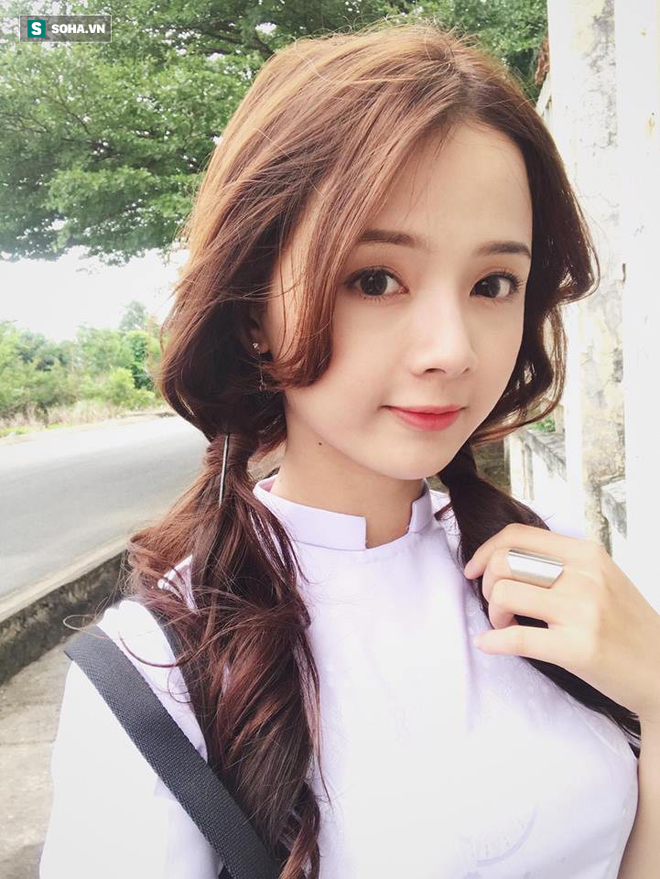 Búp bê ảnh thẻ tái xuất với bộ ảnh sexy đầy bất ngờ và lời lí giải đằng sau