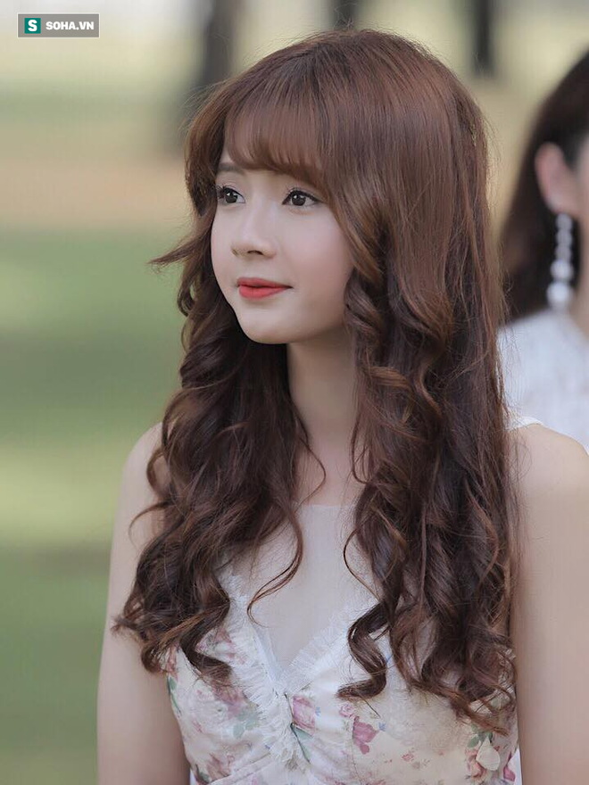 Búp bê ảnh thẻ tái xuất với bộ ảnh sexy đầy bất ngờ và lời lí giải đằng sau