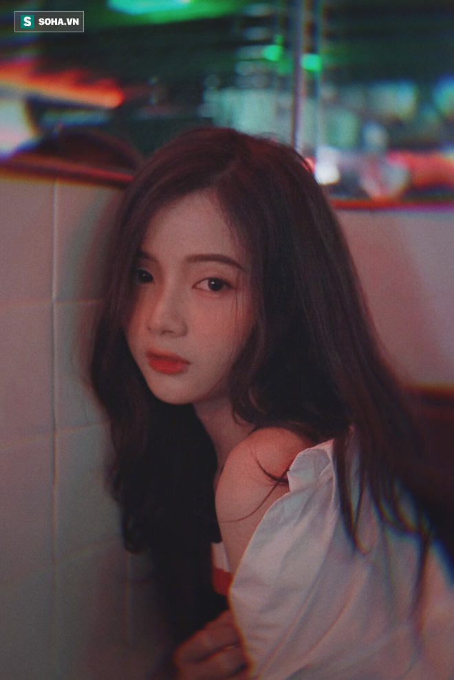 Búp bê ảnh thẻ tái xuất với bộ ảnh sexy đầy bất ngờ và lời lí giải đằng sau