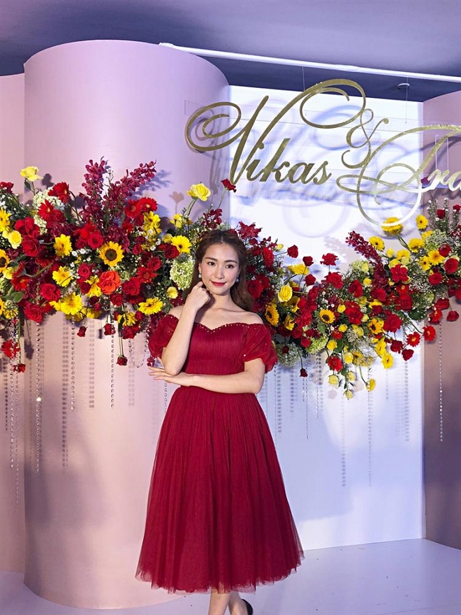 Sau loạt ồn ào, Hòa Minzy lại gây sốc với phát ngôn trong đám cưới Võ Hạ Trâm