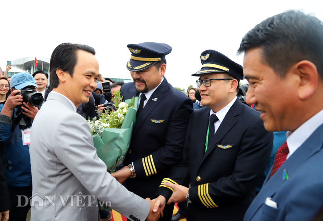 Video ảnh: Máy bay Airbus thế hệ mới của Bamboo Airways vừa đến Nội Bài có gì đặc biệt?