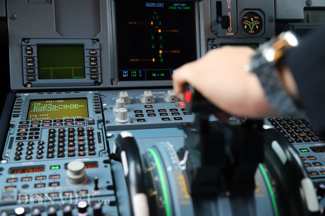 Video ảnh: Máy bay Airbus thế hệ mới của Bamboo Airways vừa đến Nội Bài có gì đặc biệt?