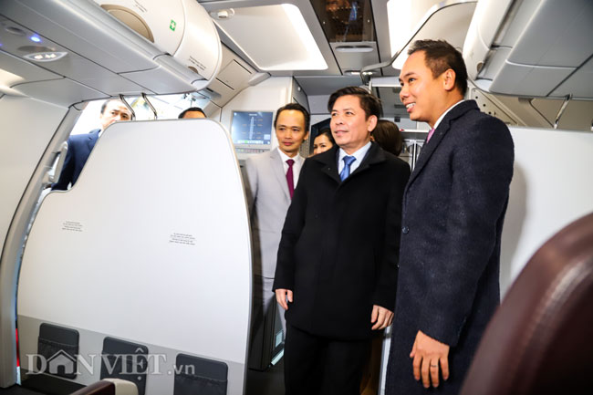 Video ảnh: Máy bay Airbus thế hệ mới của Bamboo Airways vừa đến Nội Bài có gì đặc biệt?