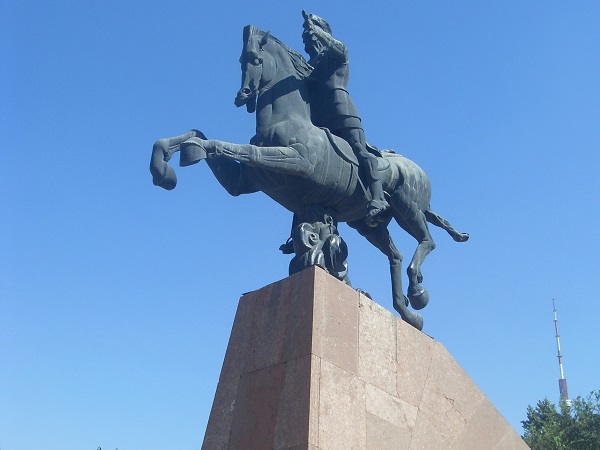 Hé lộ sự thật ít biết về hậu duệ danh tướng Mã Siêu lưu lạc sang châu Âu sau họa tru di