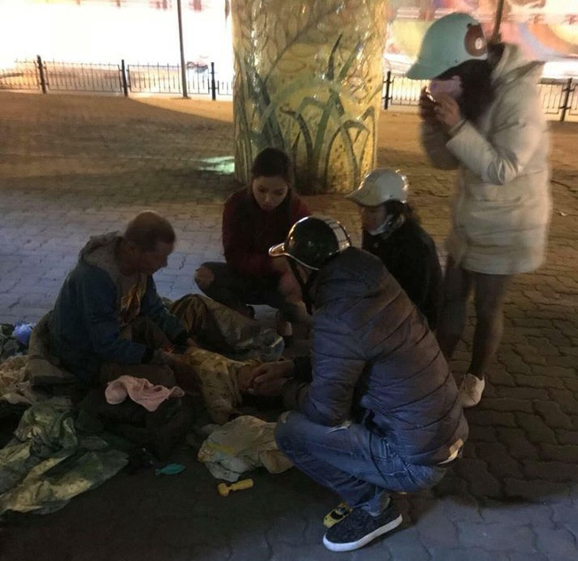 Thông tin bất ngờ về ông ngoại 72 tuổi ôm cháu bé 3 tuổi đi lang thang giữa trời lạnh ở Hà Nội