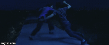 Tiếp tục thót tim với màn đánh đấm như Hollywood của Hai Phượng Ngô Thanh Vân ở trailer chính thức