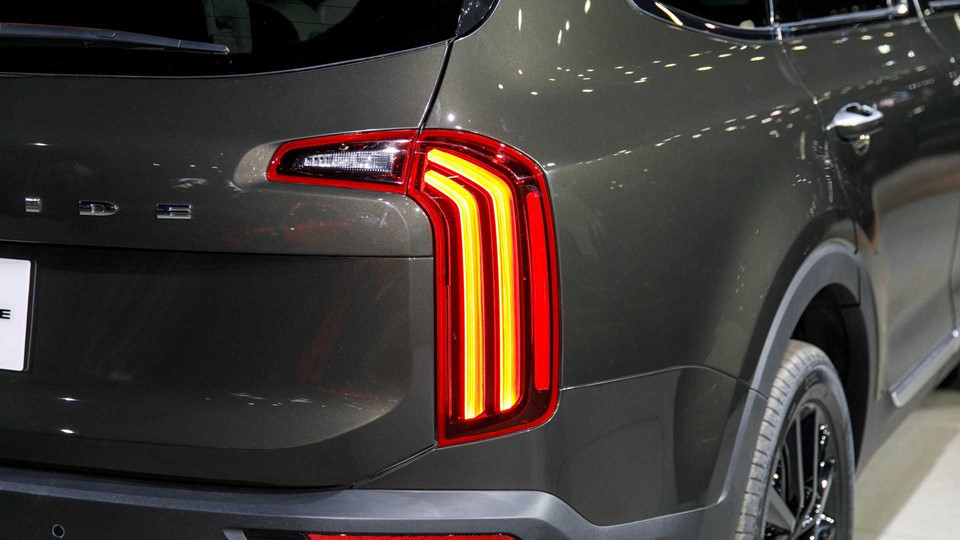 SUV hạng sang cỡ lớn Kia Telluride 2020 trình làng