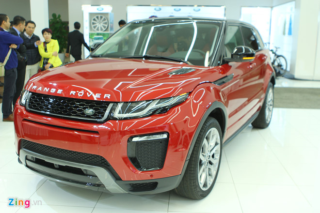 Cận Tết, Range Rover Evoque giảm giá 200 triệu
