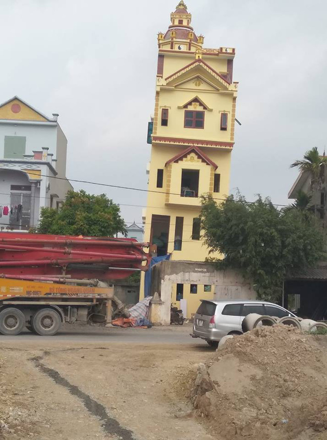 Xôn xao hình ảnh ngôi nhà 5 tầng ở Hà Nam vừa xây xong đã nghiêng như tháp nghiêng Pisa