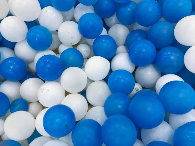 Hoảng hồn với bãi mìn thối dây khắp nơi khi đưa con vào nhà bóng chơi, mẹ trẻ bức xúc lên tiếng cảnh báo khiến nhiều người giật mình Hoảng hồn với bãi mìn thối dây khắp nơi khi đưa con vào nhà bóng chơi, mẹ trẻ bức xúc lên tiếng cảnh báo khiến nhiều người giật mình