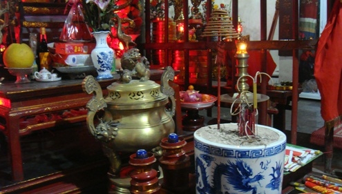 6 điều cần biết khi rút tỉa chân nhang để không phạm điều đại kỵ, mang đến may mắn cho gia đình