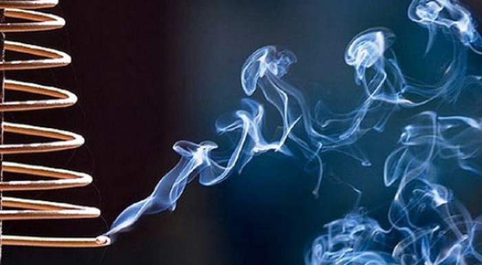 6 điều cần biết khi rút tỉa chân nhang để không phạm điều đại kỵ, mang đến may mắn cho gia đình