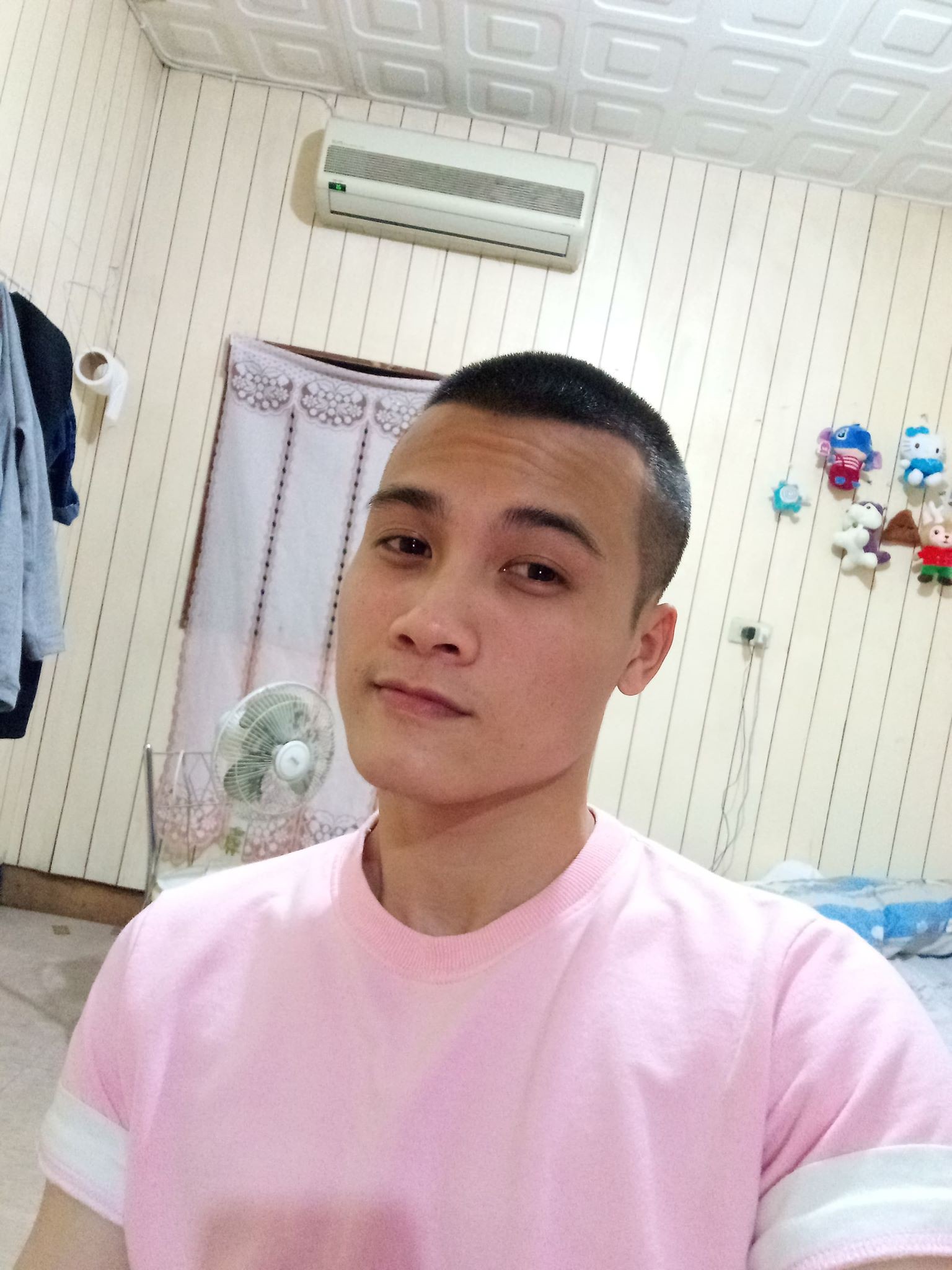 Cái kết đắng cho chàng trai tin vào lời hứa cắt y hình của anh thợ cắt tóc