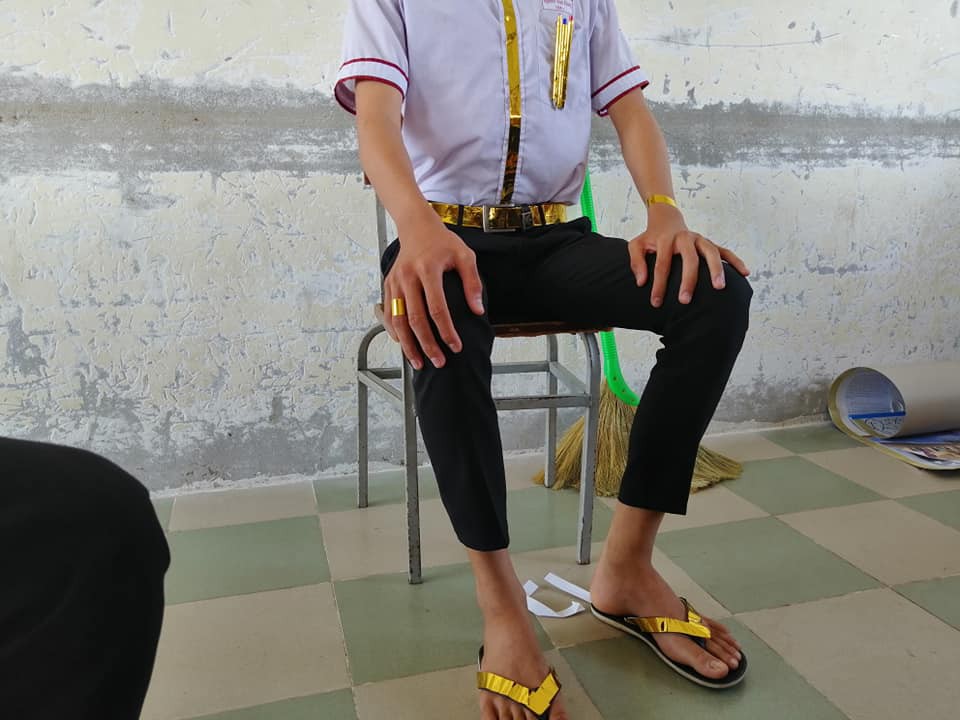 Bộ đồ dùng học tập của những con người cuồng màu sắc ton-sur-ton khiến dân tình mê mẩn